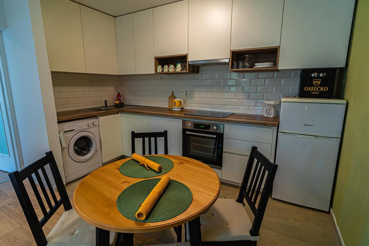 Apartman Terra Centar, Free Parking Όσιγιεκ Εξωτερικό φωτογραφία